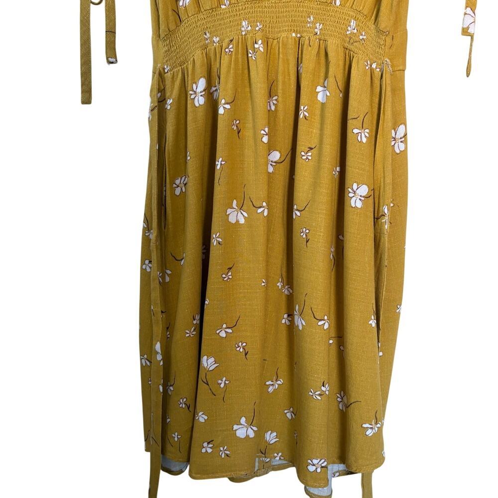 Universal Threads Woven Blend Dress Womens Medium Mustard Yellow Floral Prairie - Picture 6 of 8